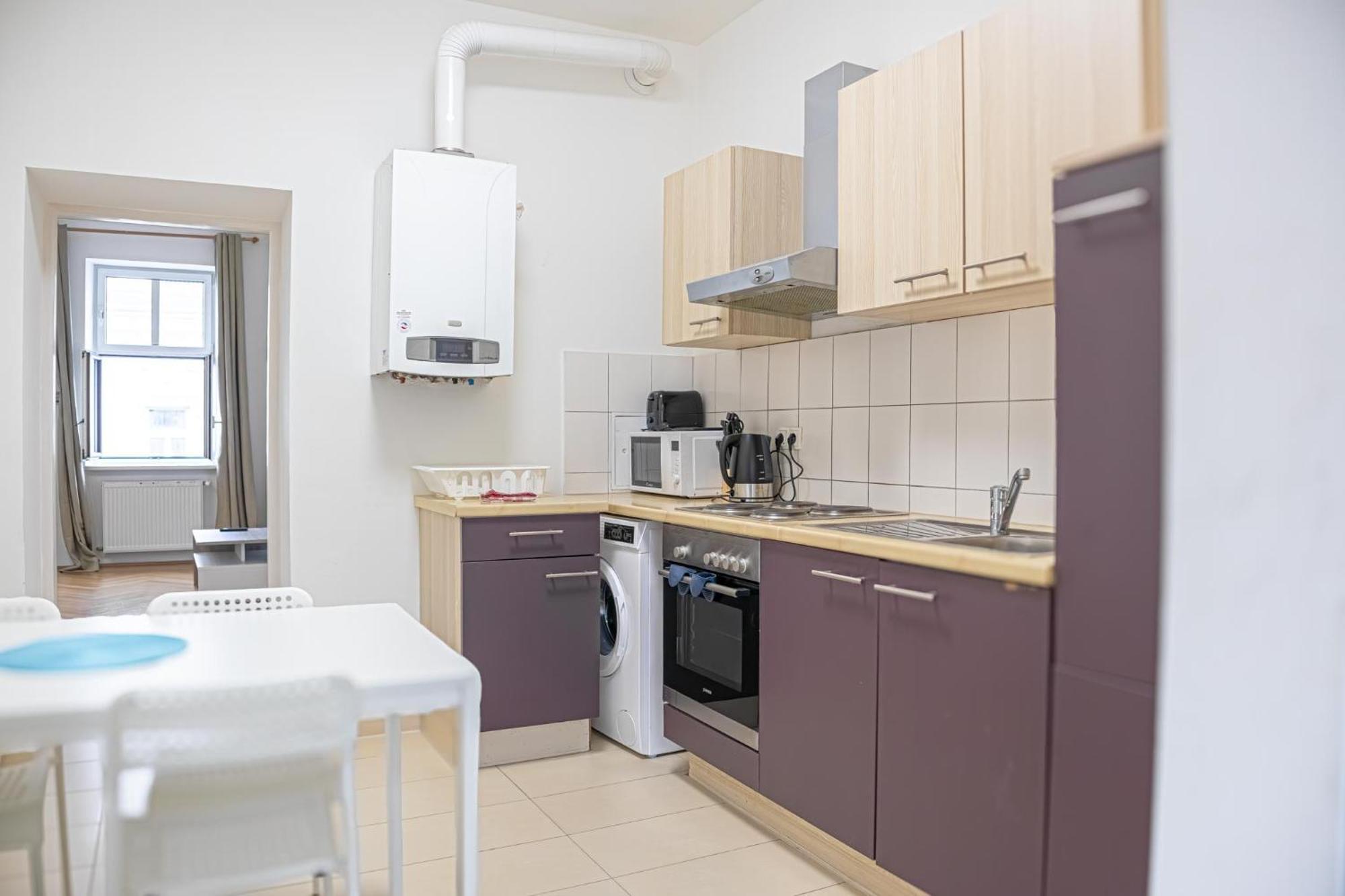 Comfortable 2Br Apt.-Near Wiener Stadthalle Luaran gambar