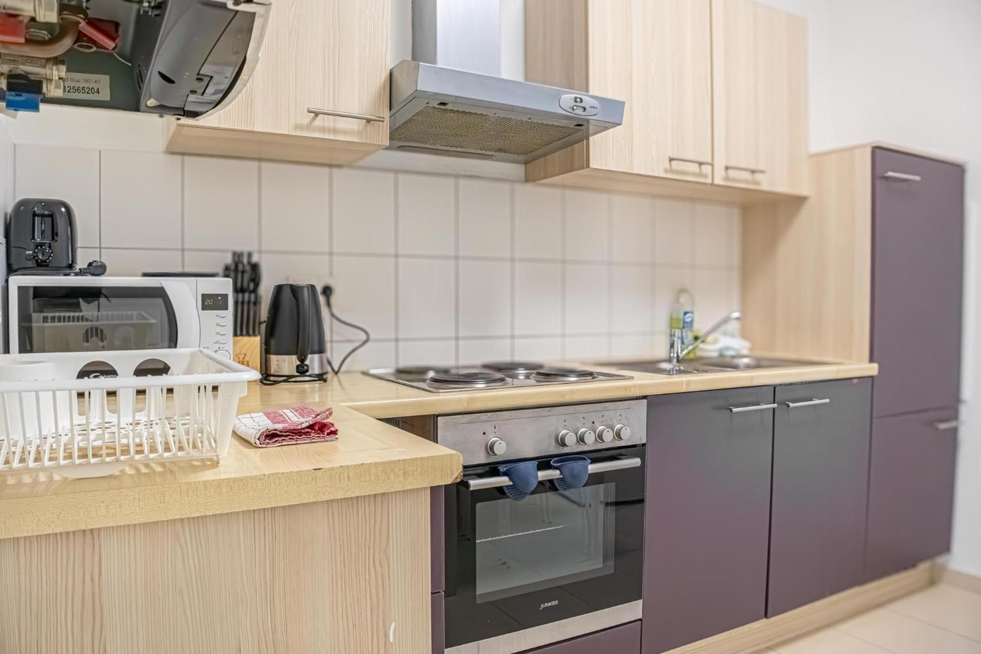 Comfortable 2Br Apt.-Near Wiener Stadthalle Luaran gambar