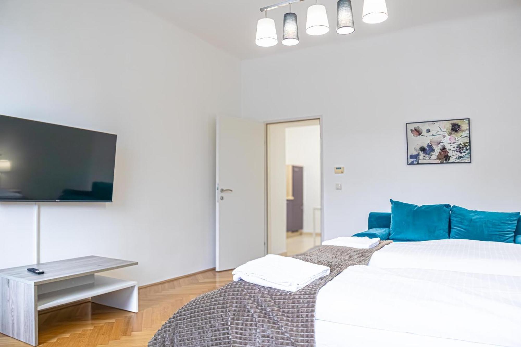 Comfortable 2Br Apt.-Near Wiener Stadthalle Luaran gambar